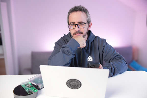 Consultoría IOT Carlos Cordero Un Loco y su Tecnología